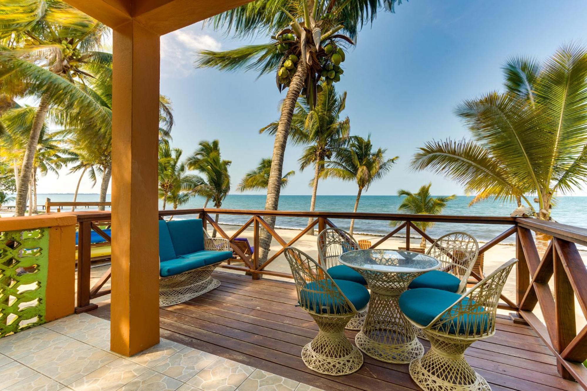 Coconut Row Boutique Hotel Hopkins Kültér fotó