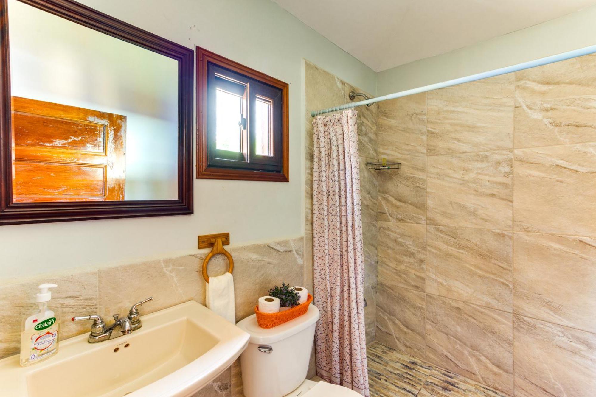 Coconut Row Boutique Hotel Hopkins Kültér fotó