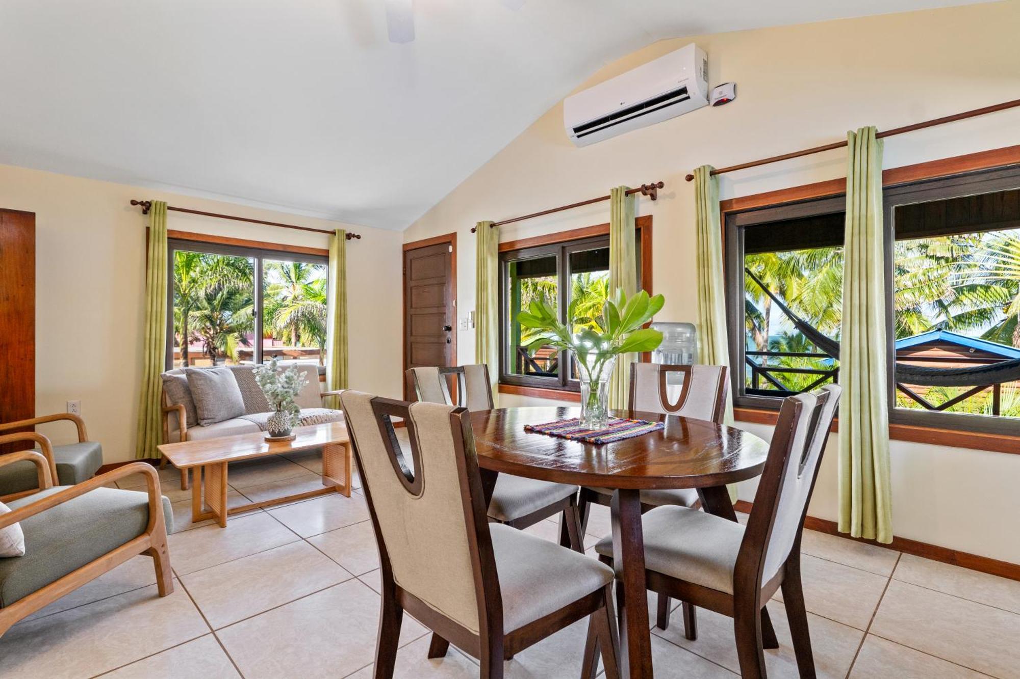Coconut Row Boutique Hotel Hopkins Kültér fotó
