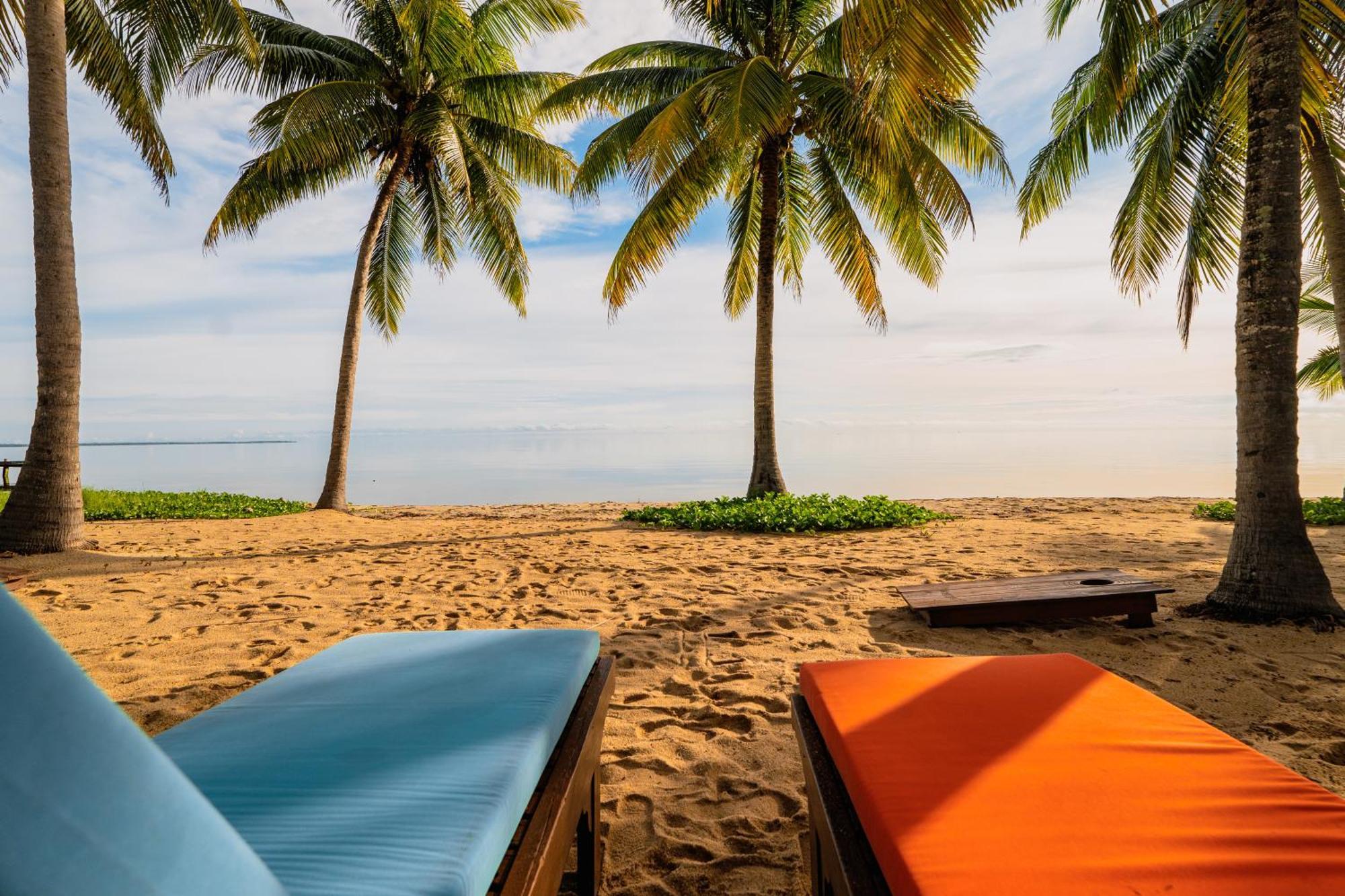 Coconut Row Boutique Hotel Hopkins Kültér fotó