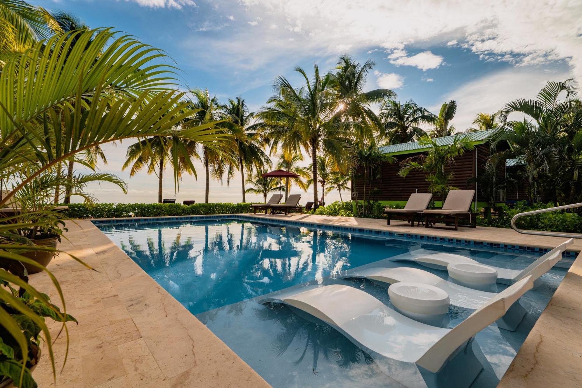 Coconut Row Boutique Hotel Hopkins Kültér fotó